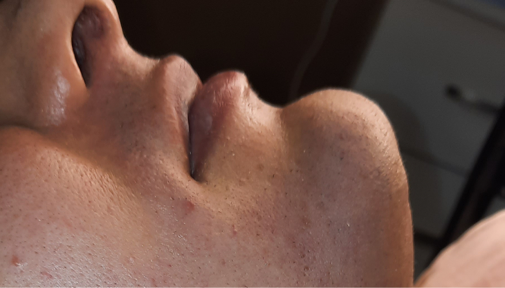 Лицо полностью