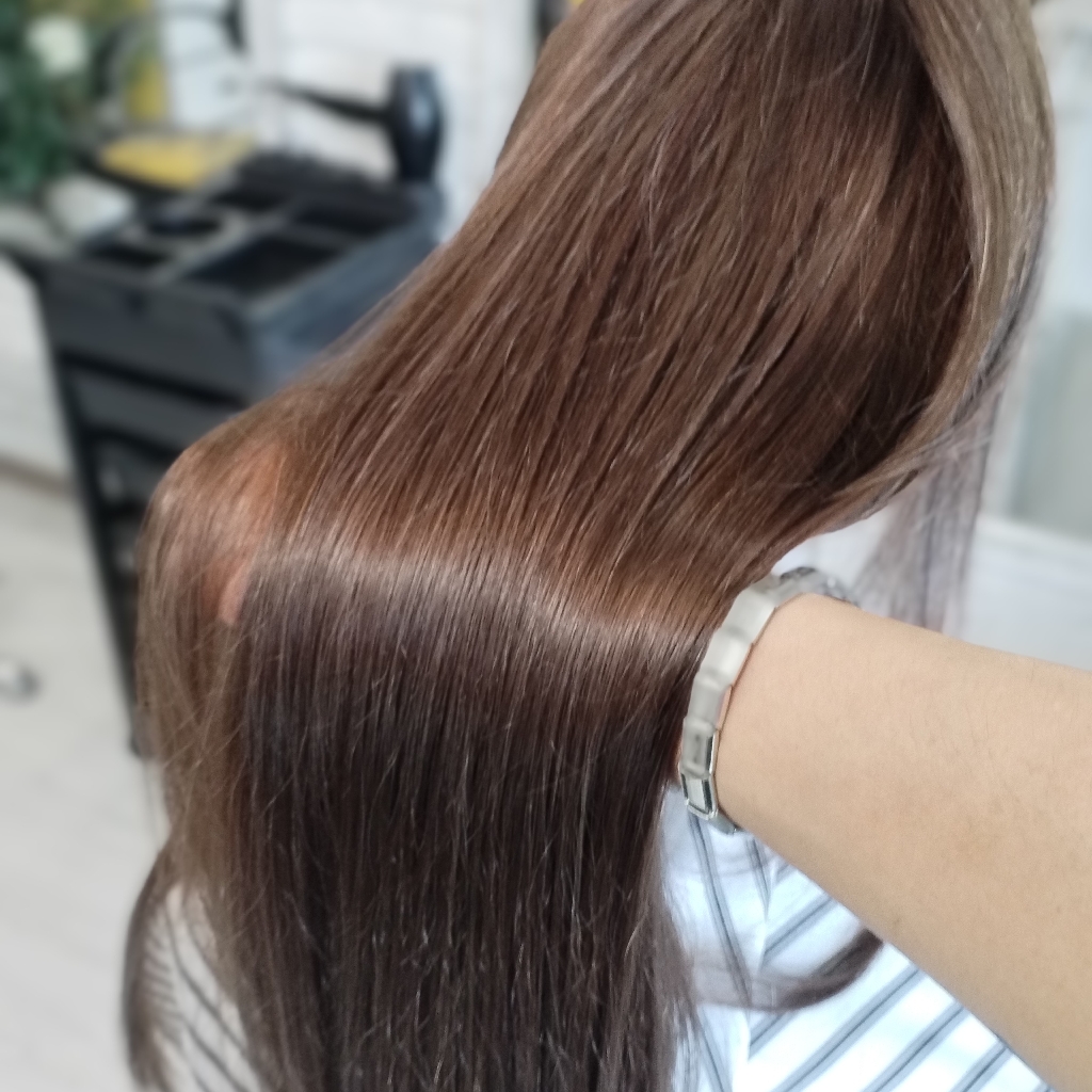 Окрашивание в 1 тон (средняя длинна)