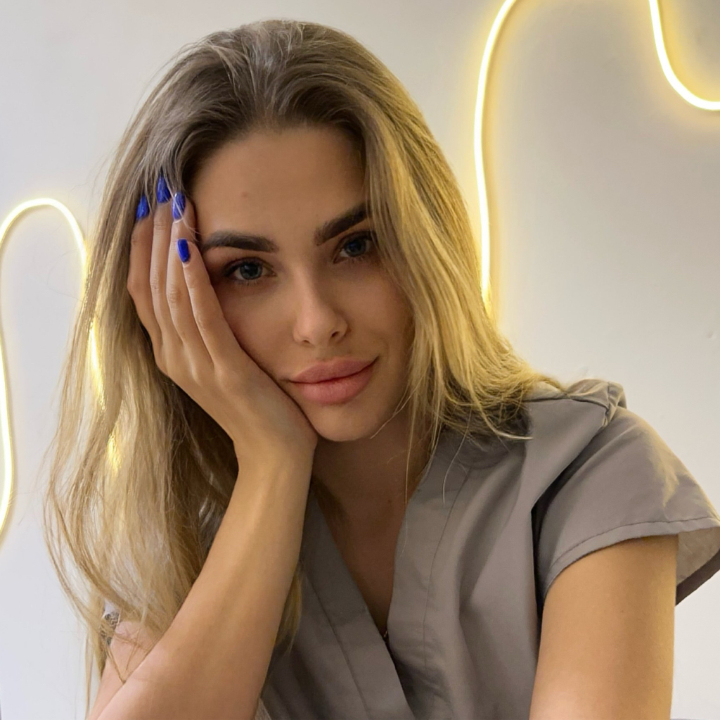 Алина