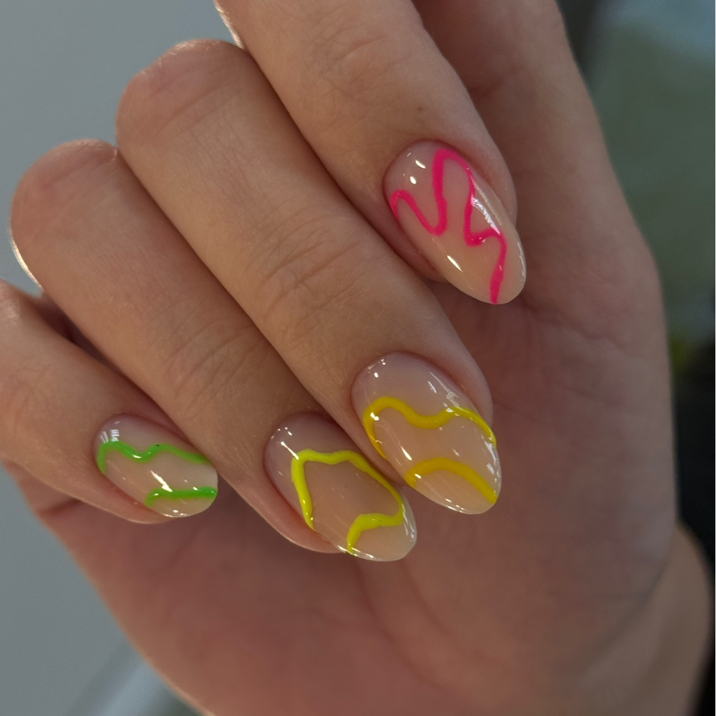 Дизайн на все пальчики (наклейки, фольга и т.п.)