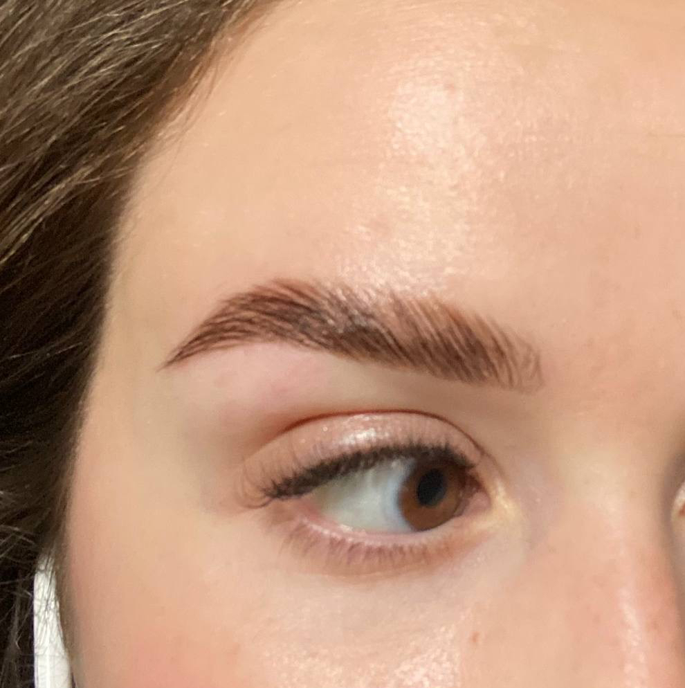 Uzacu formas korekcija