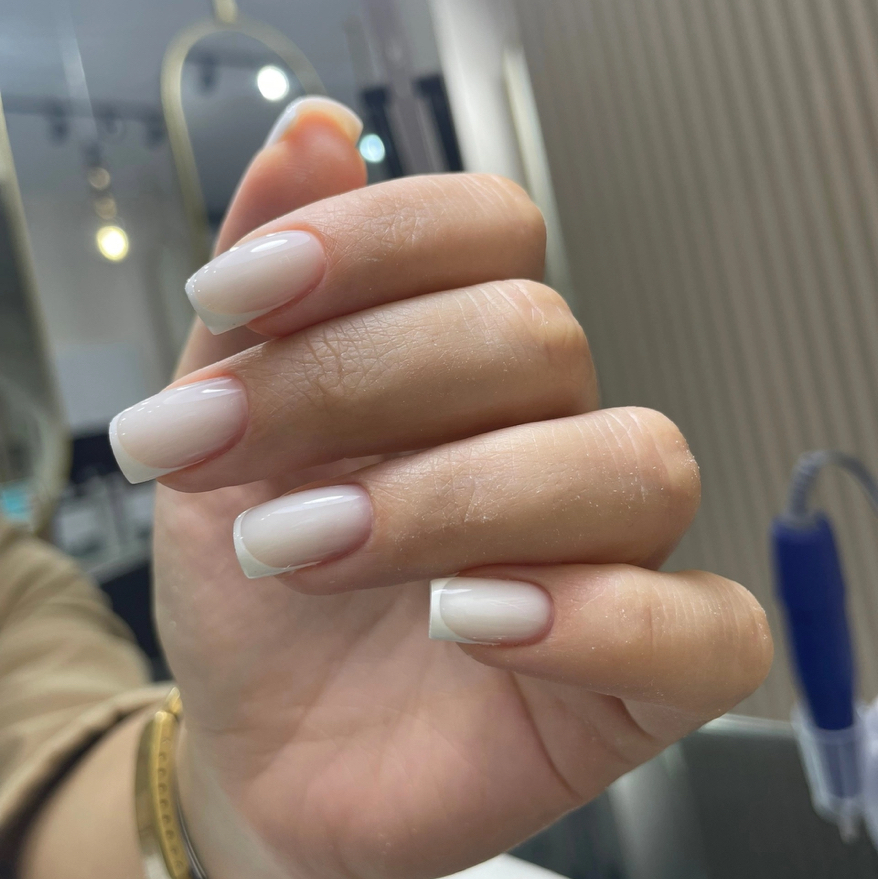 Французский маникюр