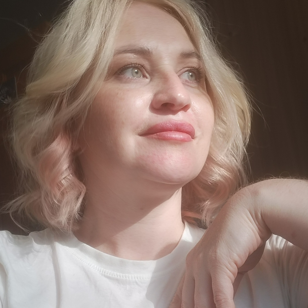 Жанна Бухаринова
