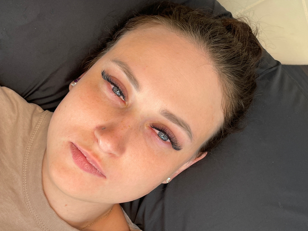 Наращивание ресниц 3 D