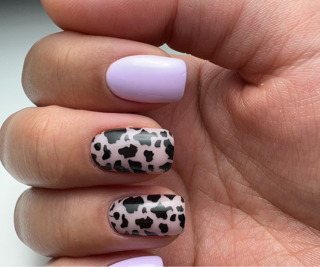 Маникюр с покрытием гель-лак  + дизайн 2-4 пальчика