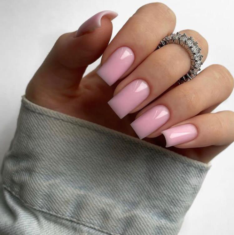 Маникюр с покрытием гель-лак