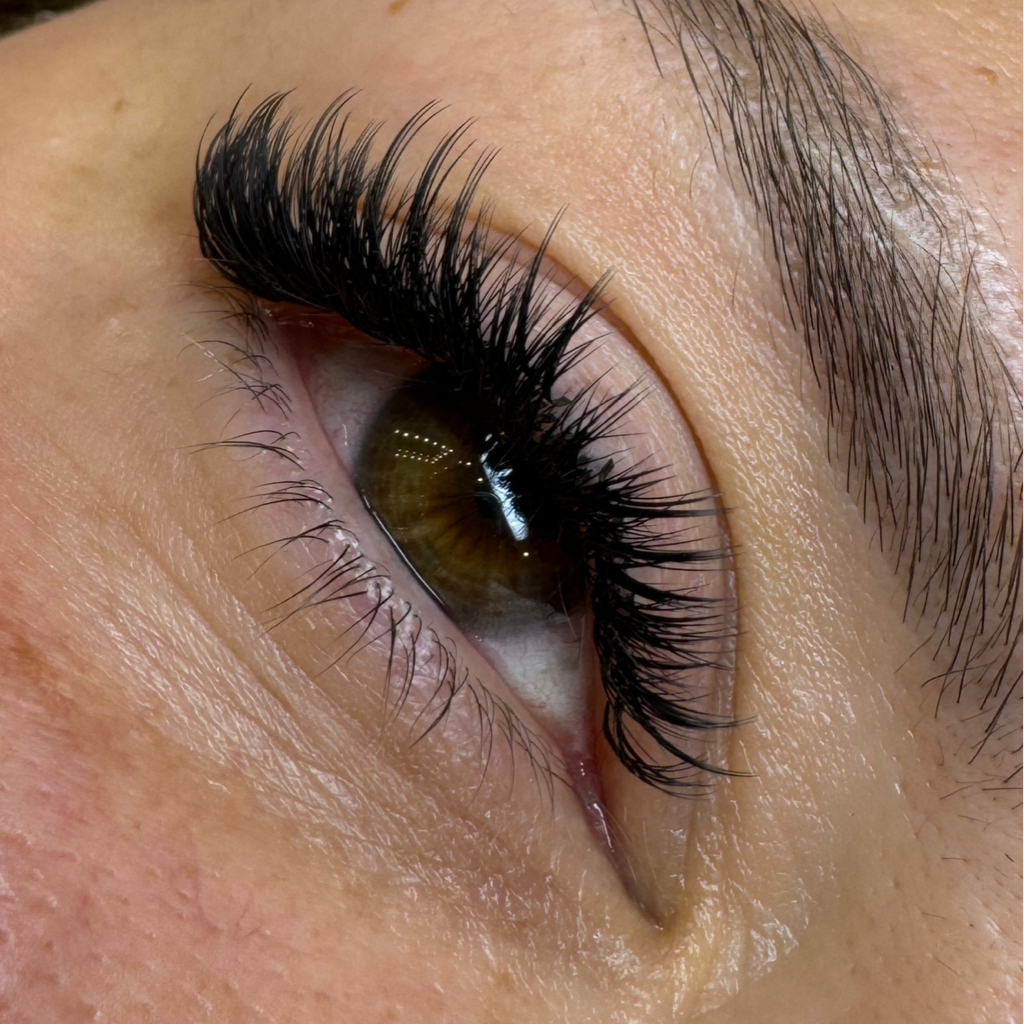Наращивание ресниц 3.5 D