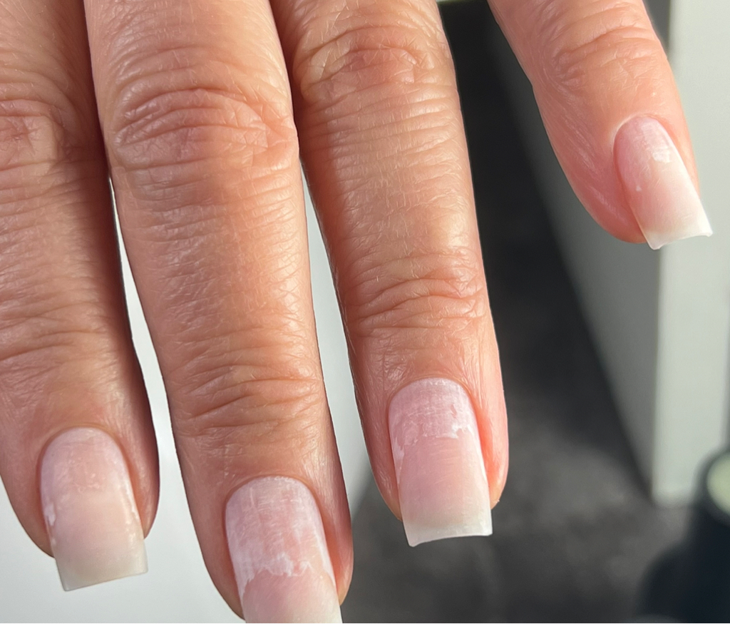 Маникюр без покрытия