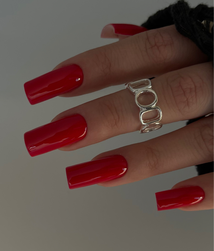 Маникюр с покрытием гель-лак