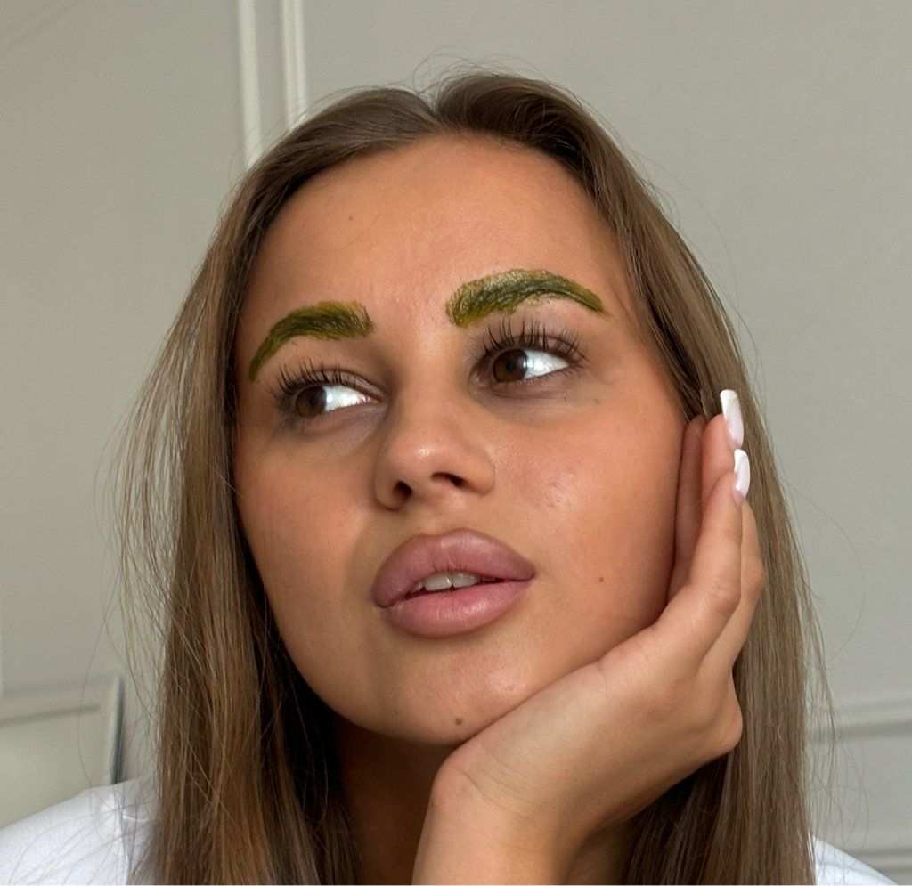 Organic brow + коррекция + окрашивание бровей
