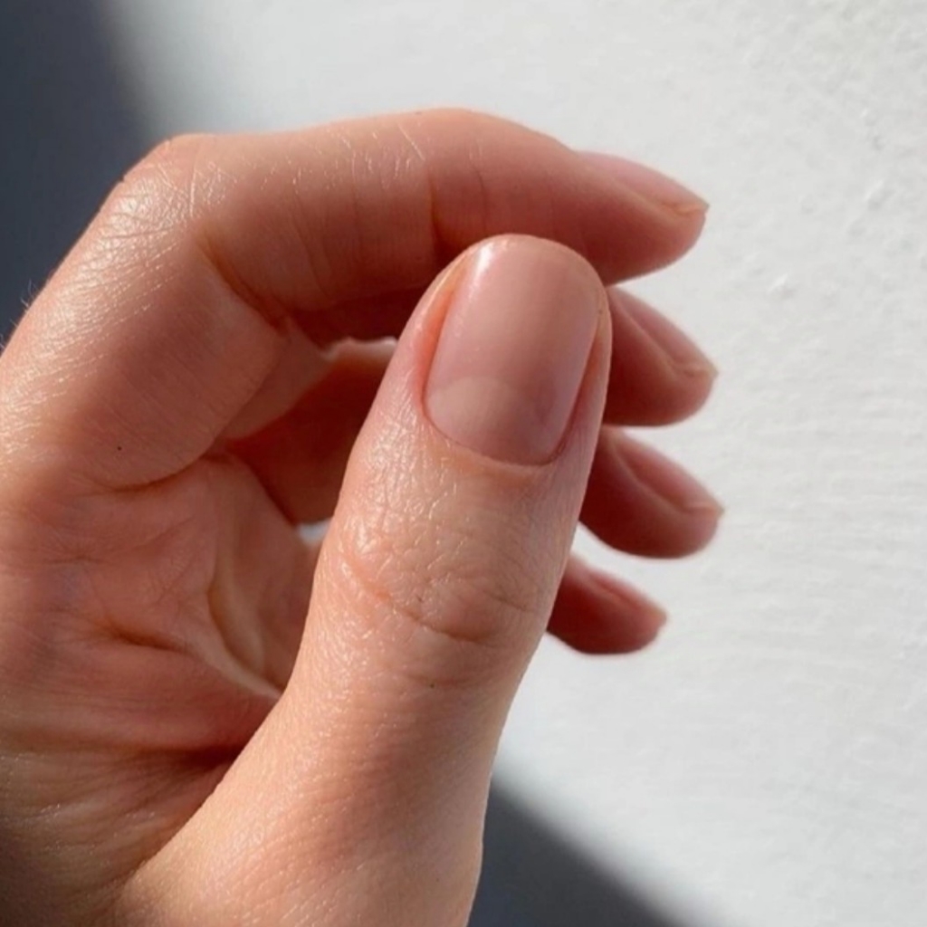 Маникюр гигиенический комбинированный с эко глянцеванием ногтей