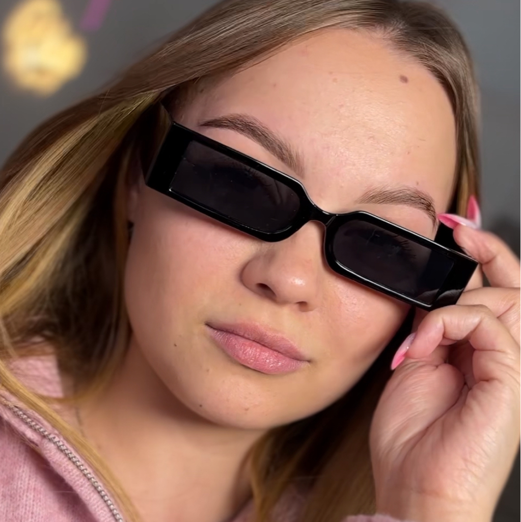 Коррекция + окрашивание бровей