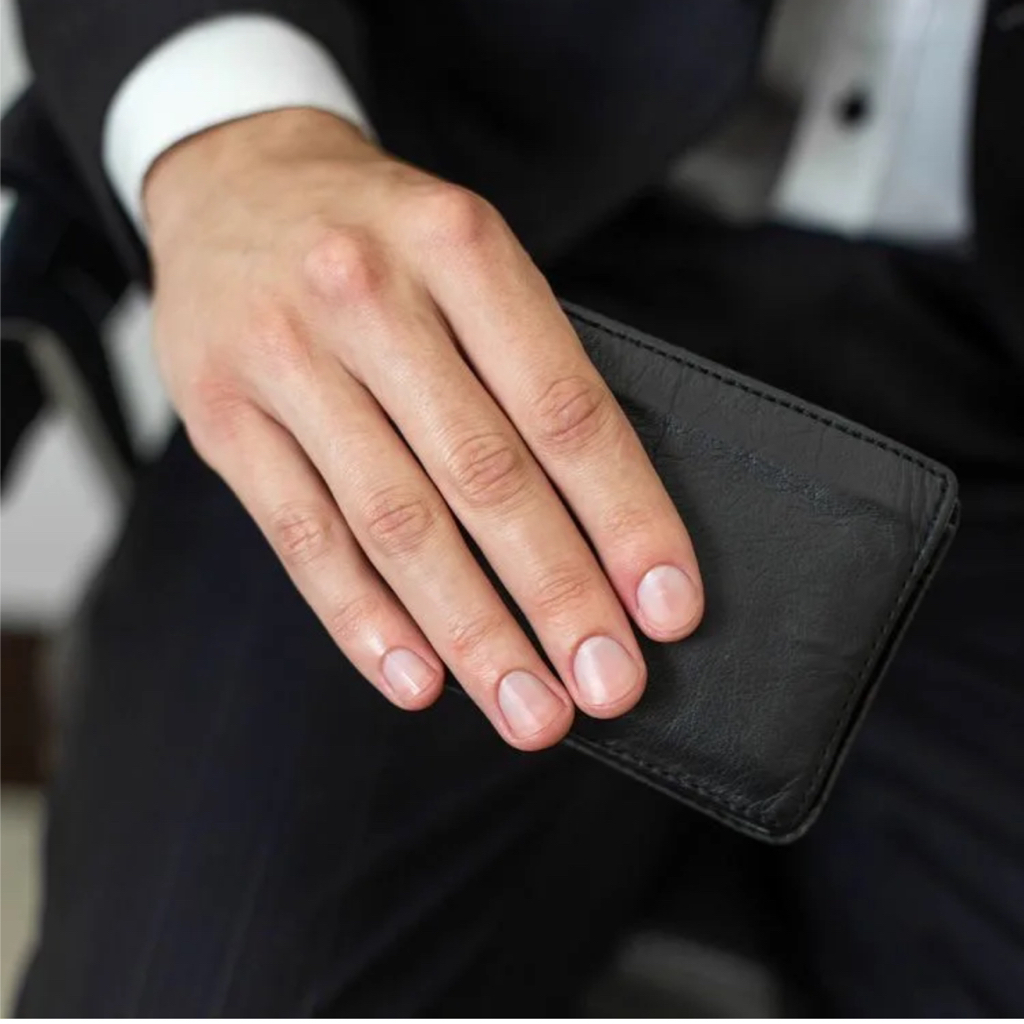 Маникюр мужской