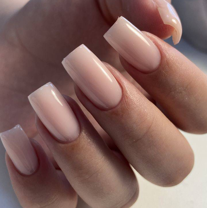 Маникюр гель-лак