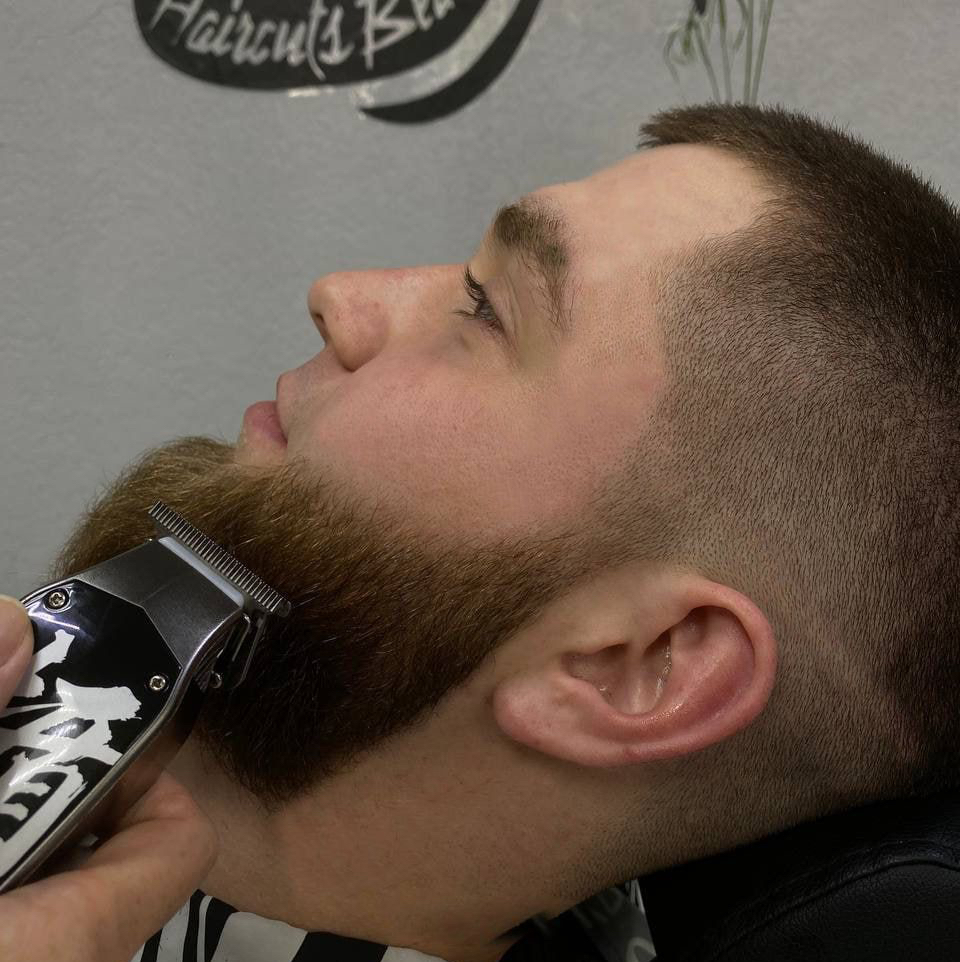 Оформление бороды и усов