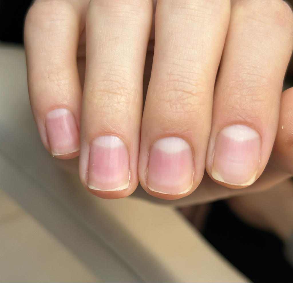 Пилочный маникюр