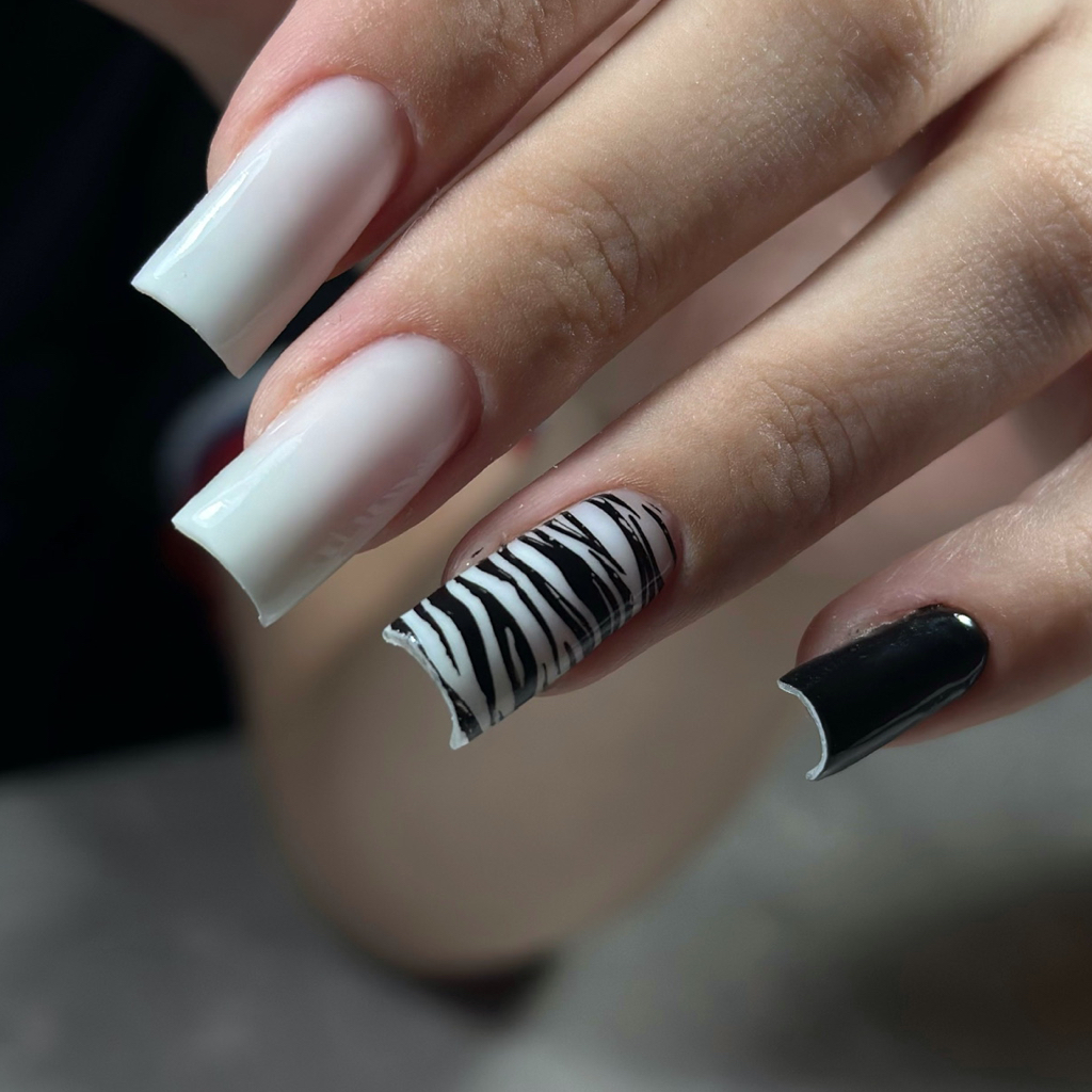 Наращивание ногтей “S”