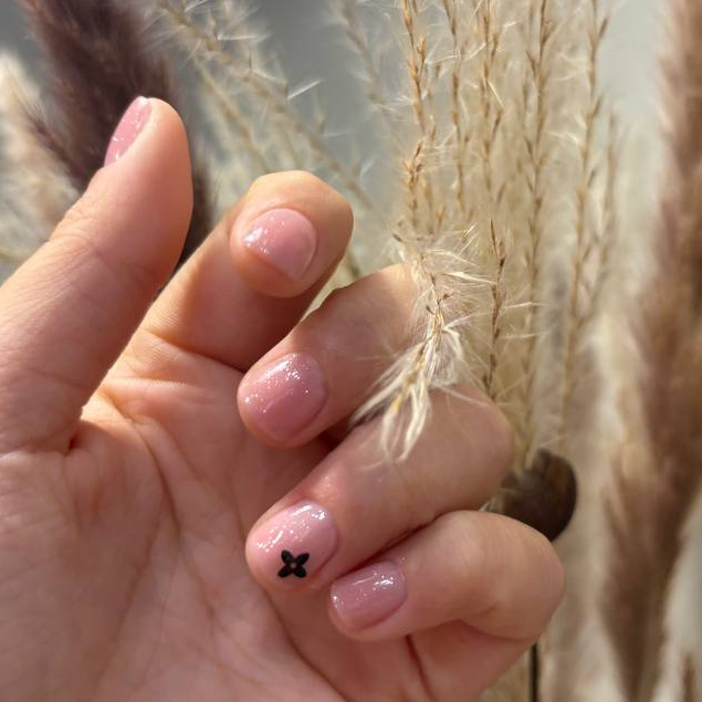 Детский маникюр