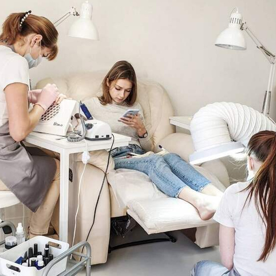 2 снятия, маникюр, педикюр, 2 покрытия гель-лаком в 4 руки