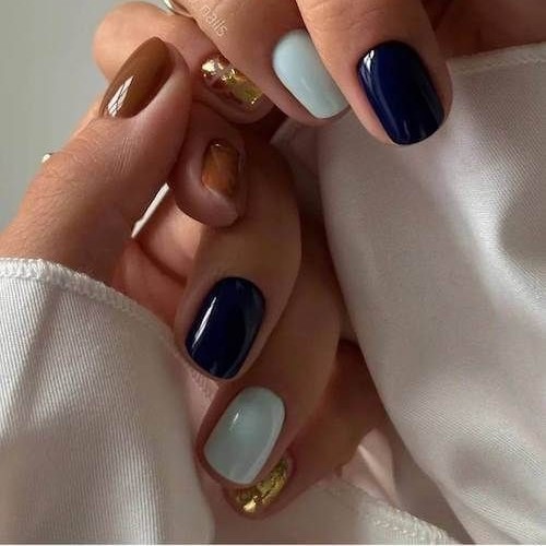 Маникюр с покрытием лак