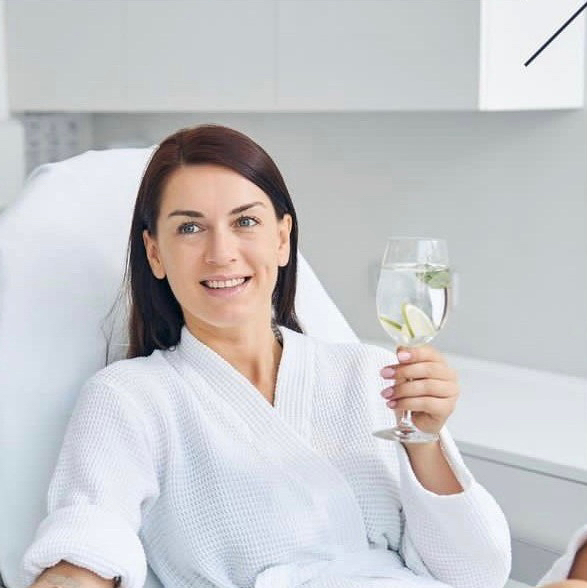 ТРЕНИНГ ПО НУТРИЦИОЛОГИИ И ФИЗИОЛОГИИ 
ТРЕНИНГ ПО ГИГИЕНЕ ВОЛОС И НОГТЕЙ; 
ТРЕНИНГ ПО ЭСТЕТИЧЕСКОЙ КОСМЕТОЛОГИИ И МАССАЖУ; ТРЕНИНГ ПО ТЕРАПИИ ОСОЗНАНО