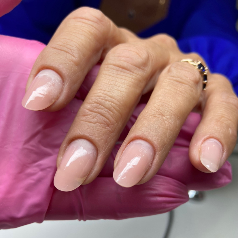 Укрепление ногтей, маникюр