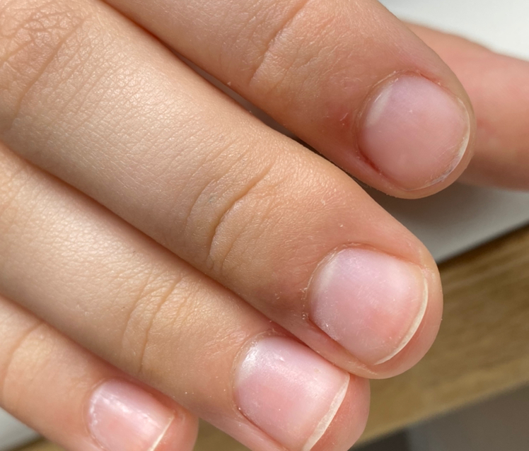 Детский гигиенический маникюр