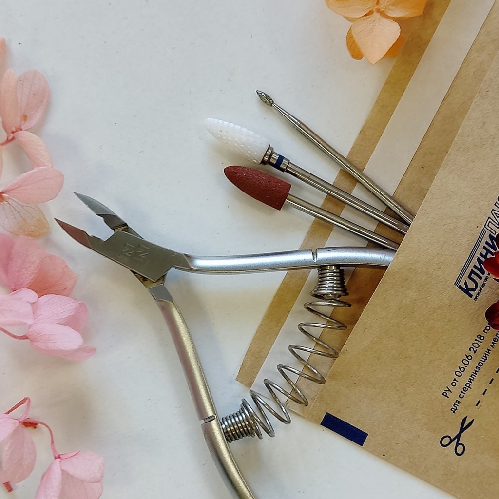 Снятие гель-лака без последующего покрытия