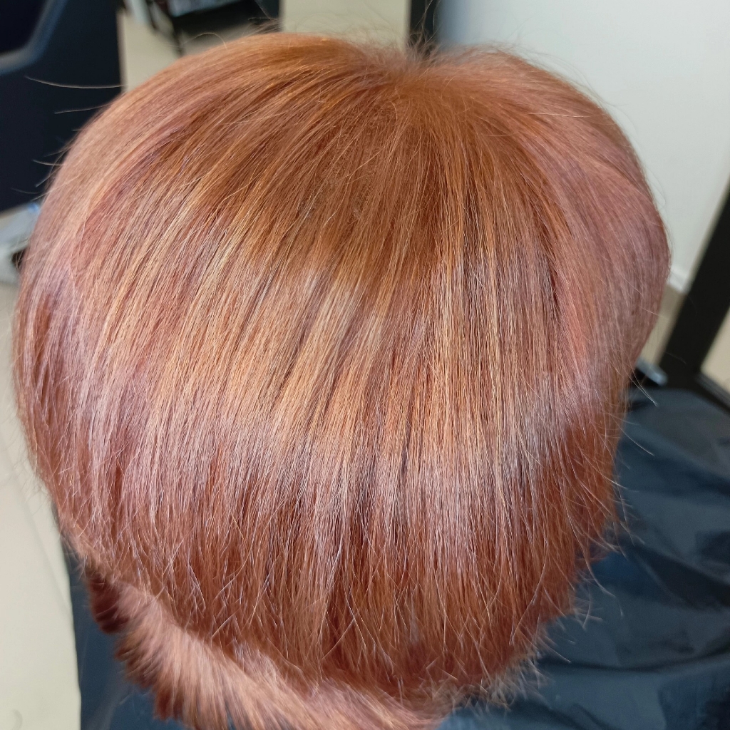 Окрашивание корней нашим красителем