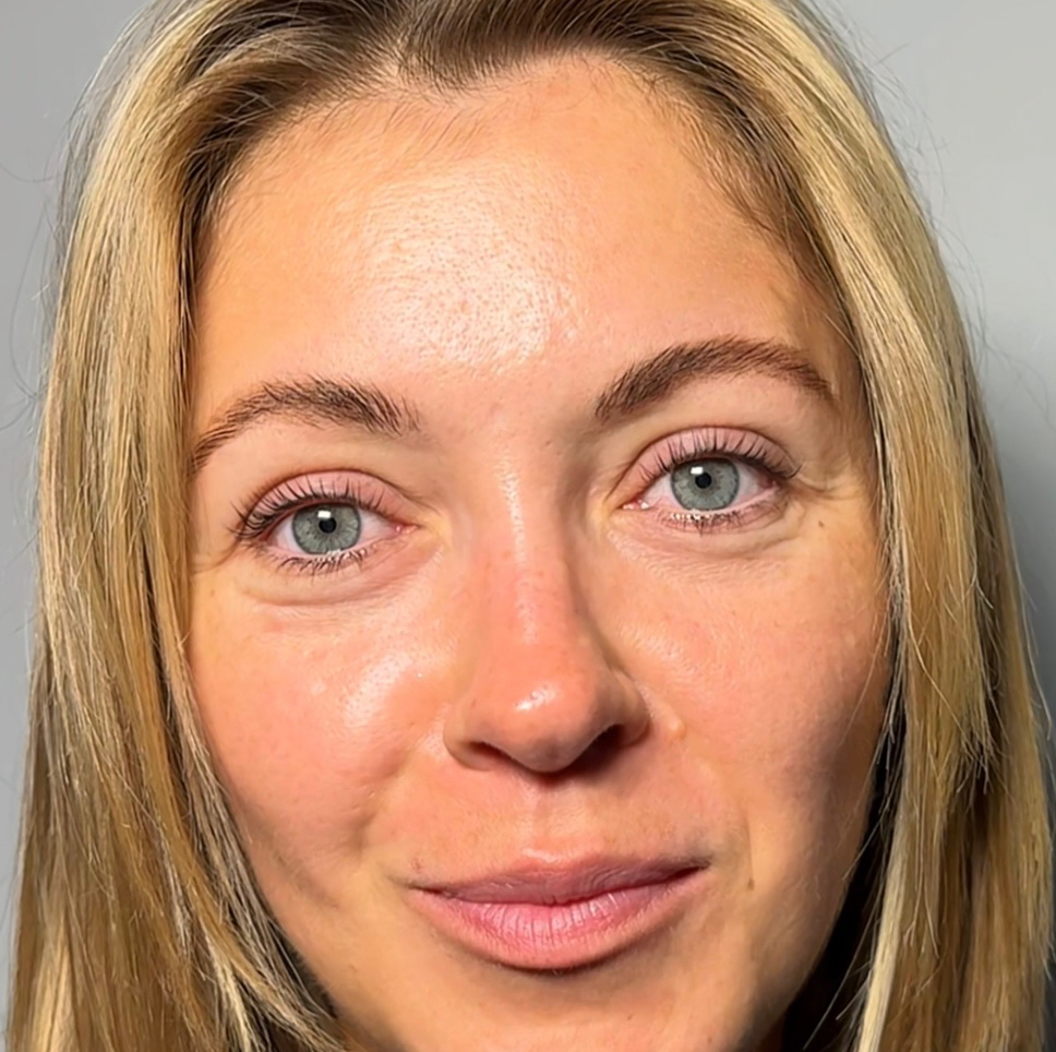 Окрашивание бровей