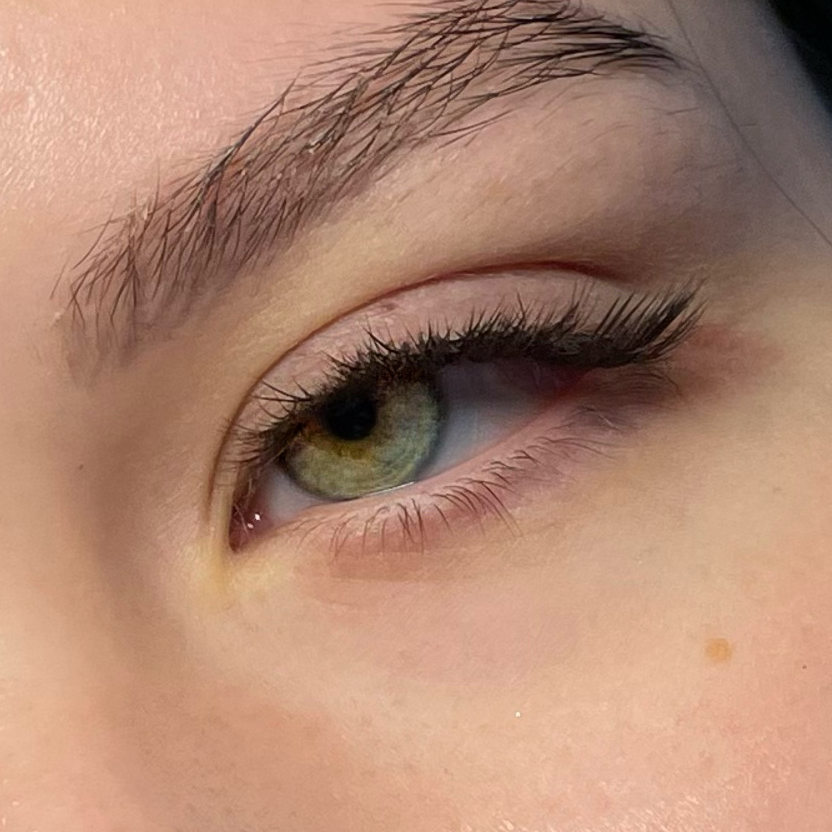 Наращивание ресниц классика/уголки