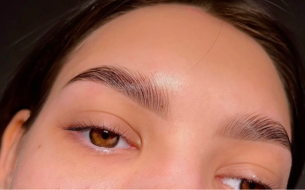 Ламинирование бровей