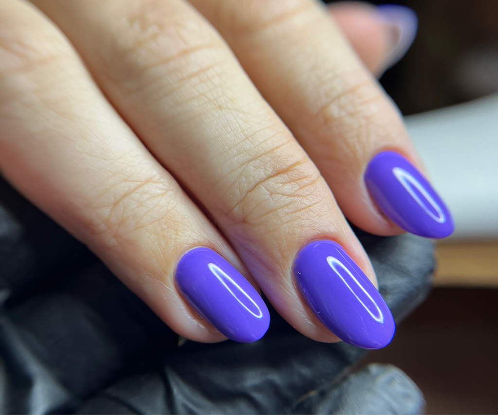 Пилочный маникюр с покрытием гель-лак