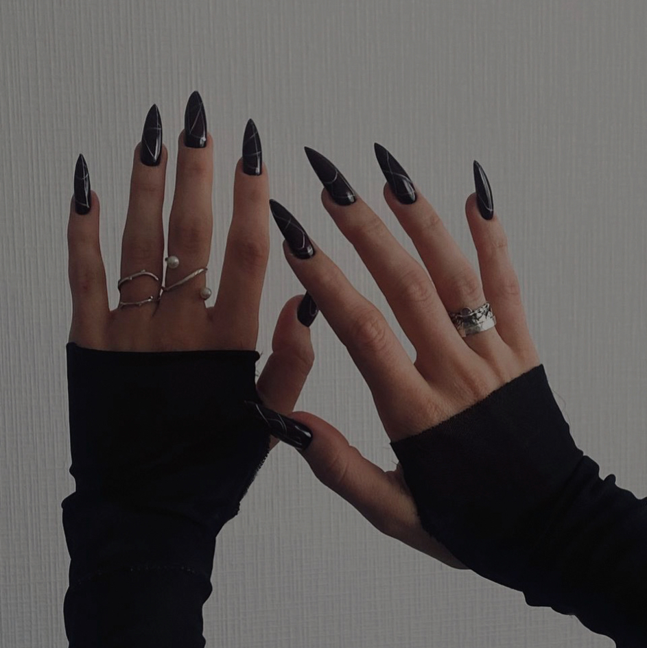 Коррекция нарощенных ногтей [L]