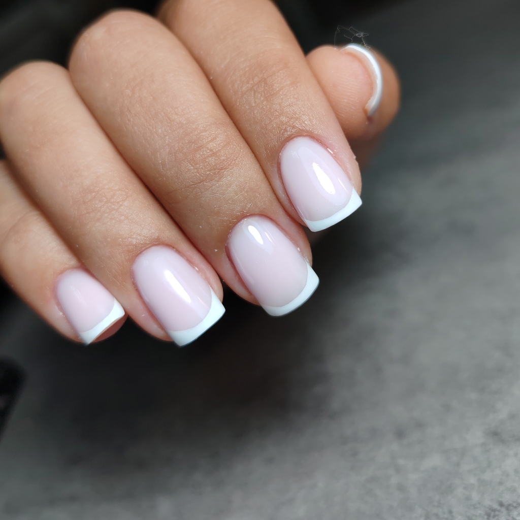 Маникюр с покрытием