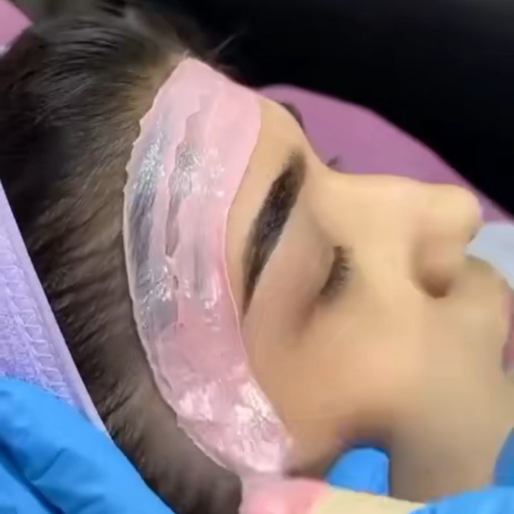 Окантовка волос на лбу (с бакенбардами)