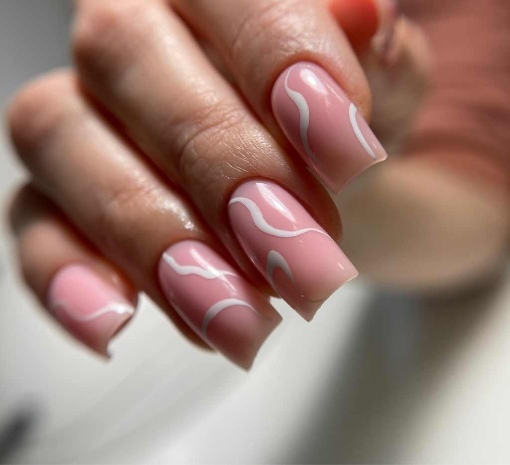 Маникюр + укрепление + покрытие