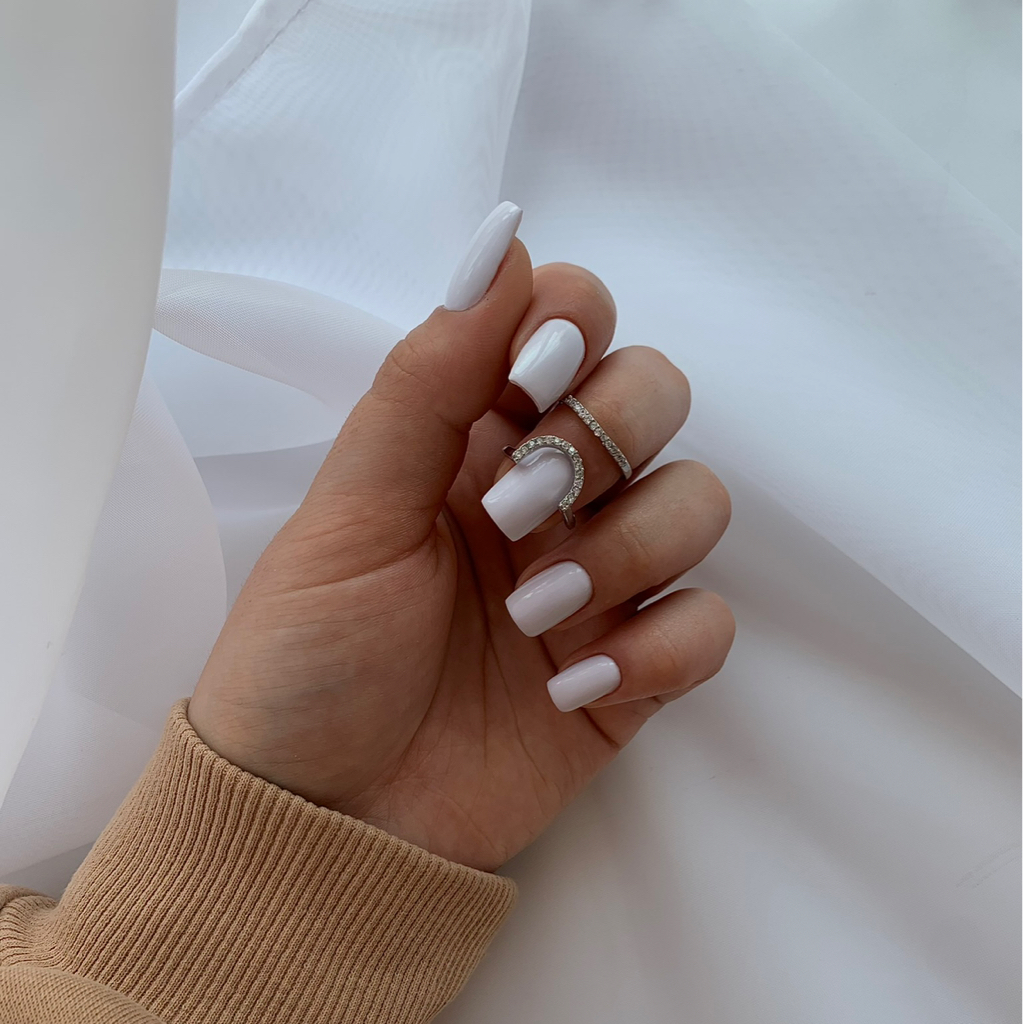 Наращивание ногтей