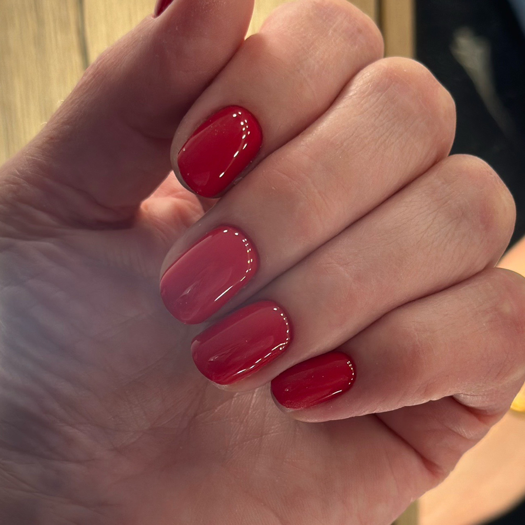 Снятие+маникюр+укрепление гелем+покрытие в один тон