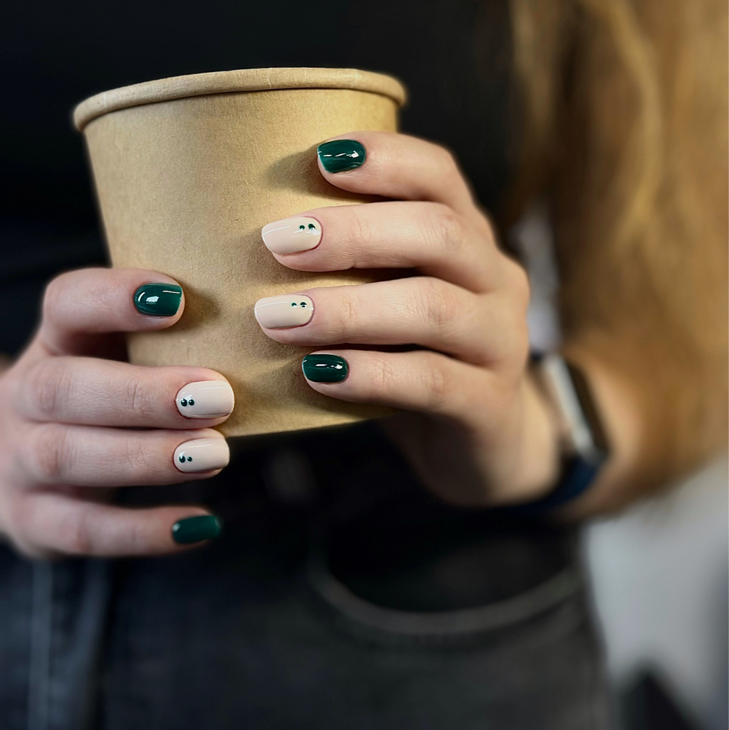 M - маникюр [обработка кутикулы,укрепление,гель-лак + дизайн]