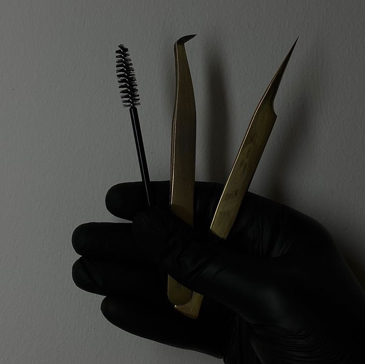 Коррекция бровей+ прореживание