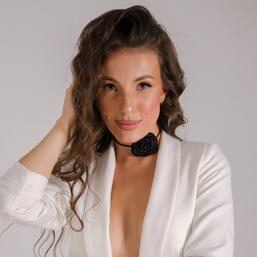 Алина Рябокон