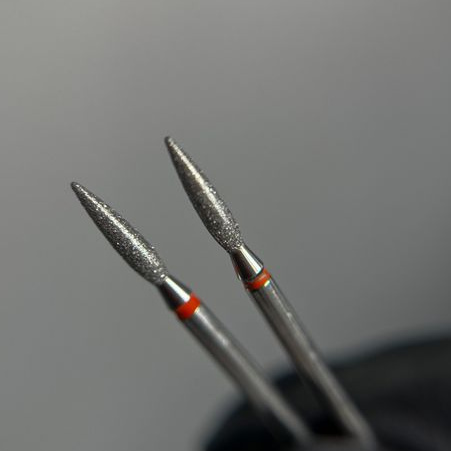 Педикюр с покрытием и полной обработкой стопы