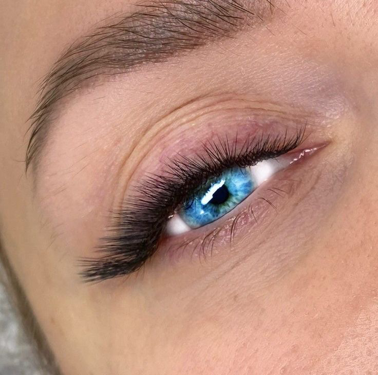 Наращивание ресниц 3Д