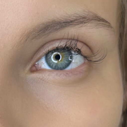 Снятие наращенных ресниц (чужая работа)