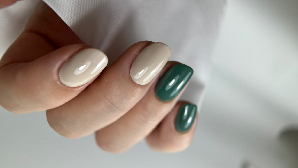 Маникюр с покрытием