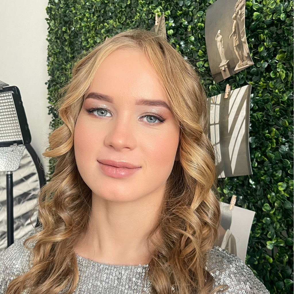 Образ ( макияж + локоны)