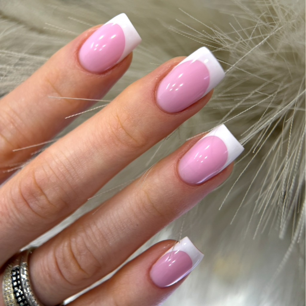 Наращивание ногтей