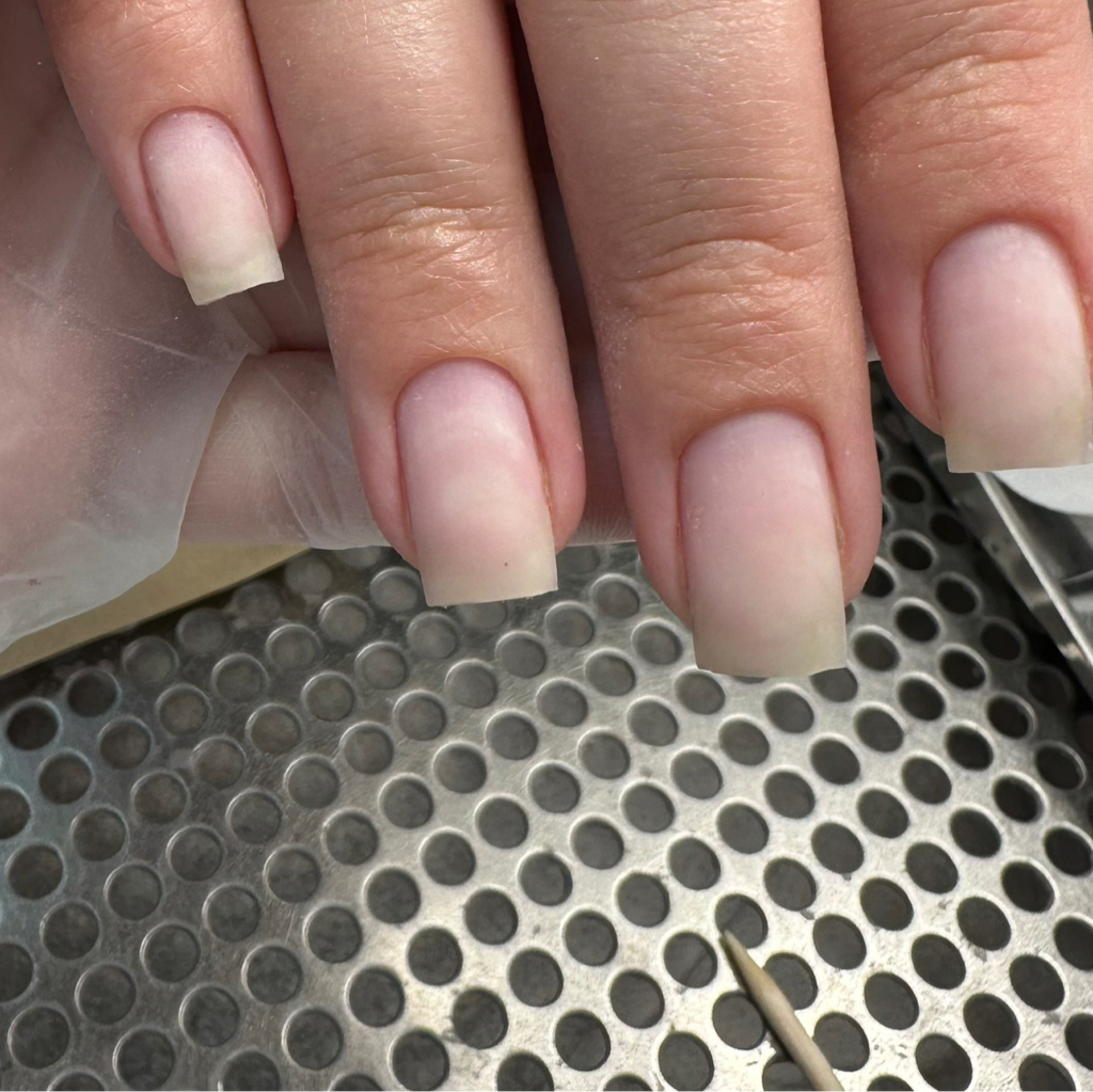 Маникюр без покрытия