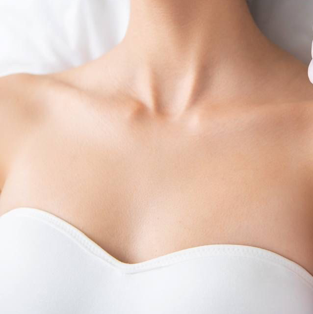 Межгрудная область